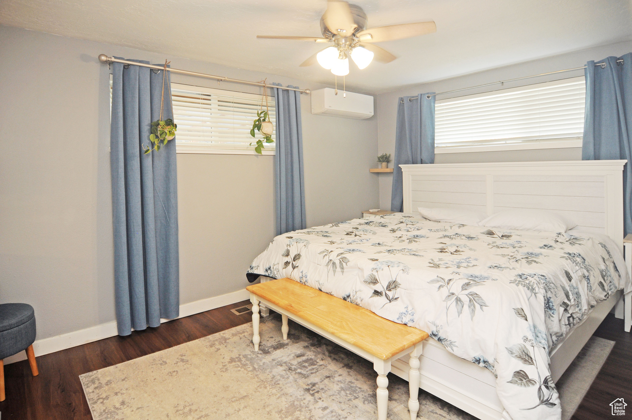 DIAMOND HILLS - Residential