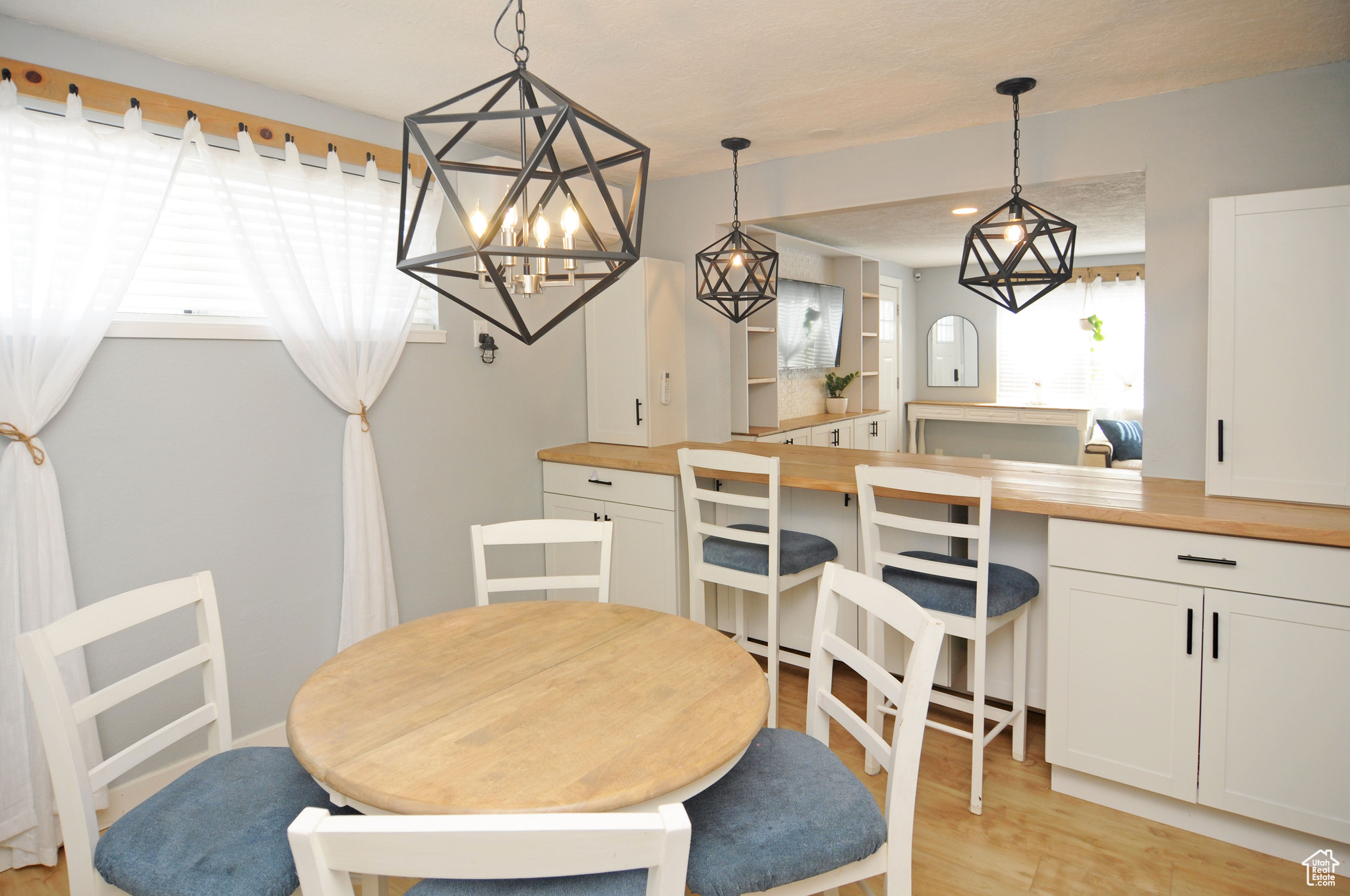 DIAMOND HILLS - Residential