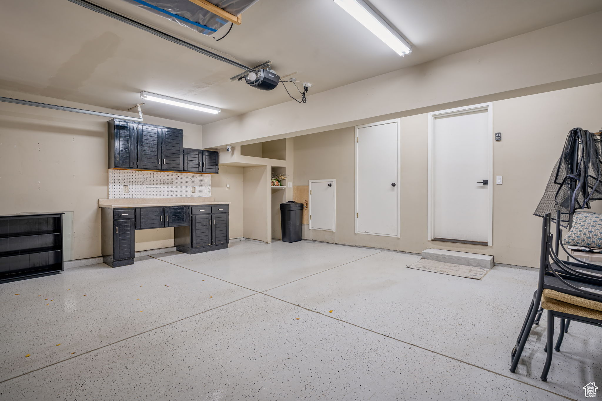 SILVER SPRINGS - Residential