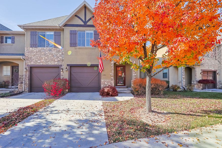 Beautiful Midvale Townhome! Well kept small community. End unit, very light & bright! Vaulted ceilings, new paint & plantation shutters throughout! Primary suite has a separate tub & shower plus a walk-in closet! Basement is roughed in with electric/plumbing & ready for sheetrock! Finish to your liking. Private patio opens to grassy common area. Oversized garage. This is a fantastic location, near shopping, restaurants, schools & freeway entrance. Mid-valley convenience to everything. All information is deemed reliable but is not guaranteed and should be independently verified.