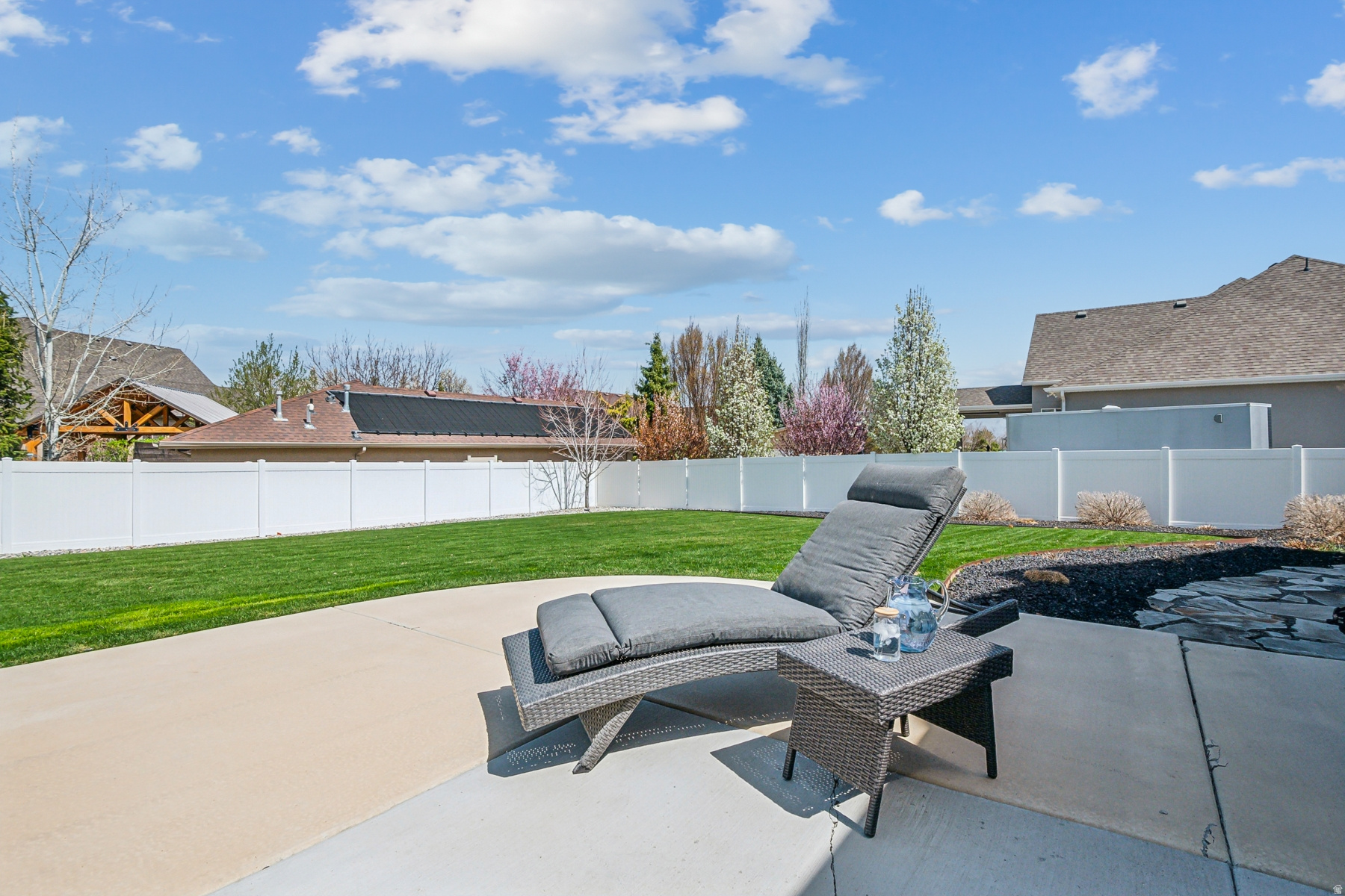 MIDAS CREEK - Residential