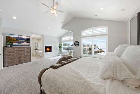 Tiny photo for 2872 W ROLLING CREEK WAY, South Jordan, UT 84095 (MLS # 2138454)