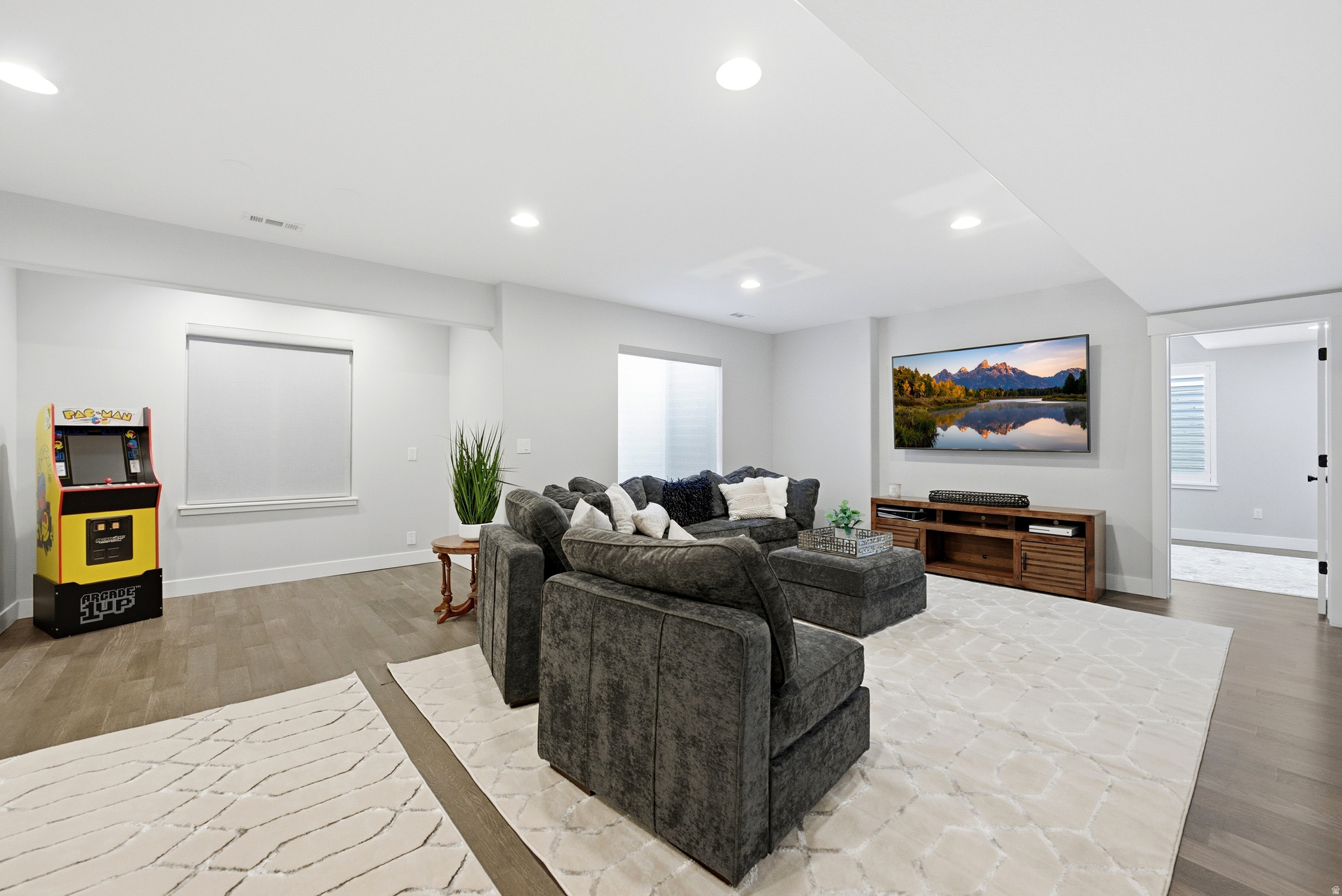 MIDAS CREEK - Residential