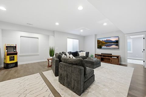 Tiny photo for 2872 W ROLLING CREEK WAY, South Jordan, UT 84095 (MLS # 2138454)