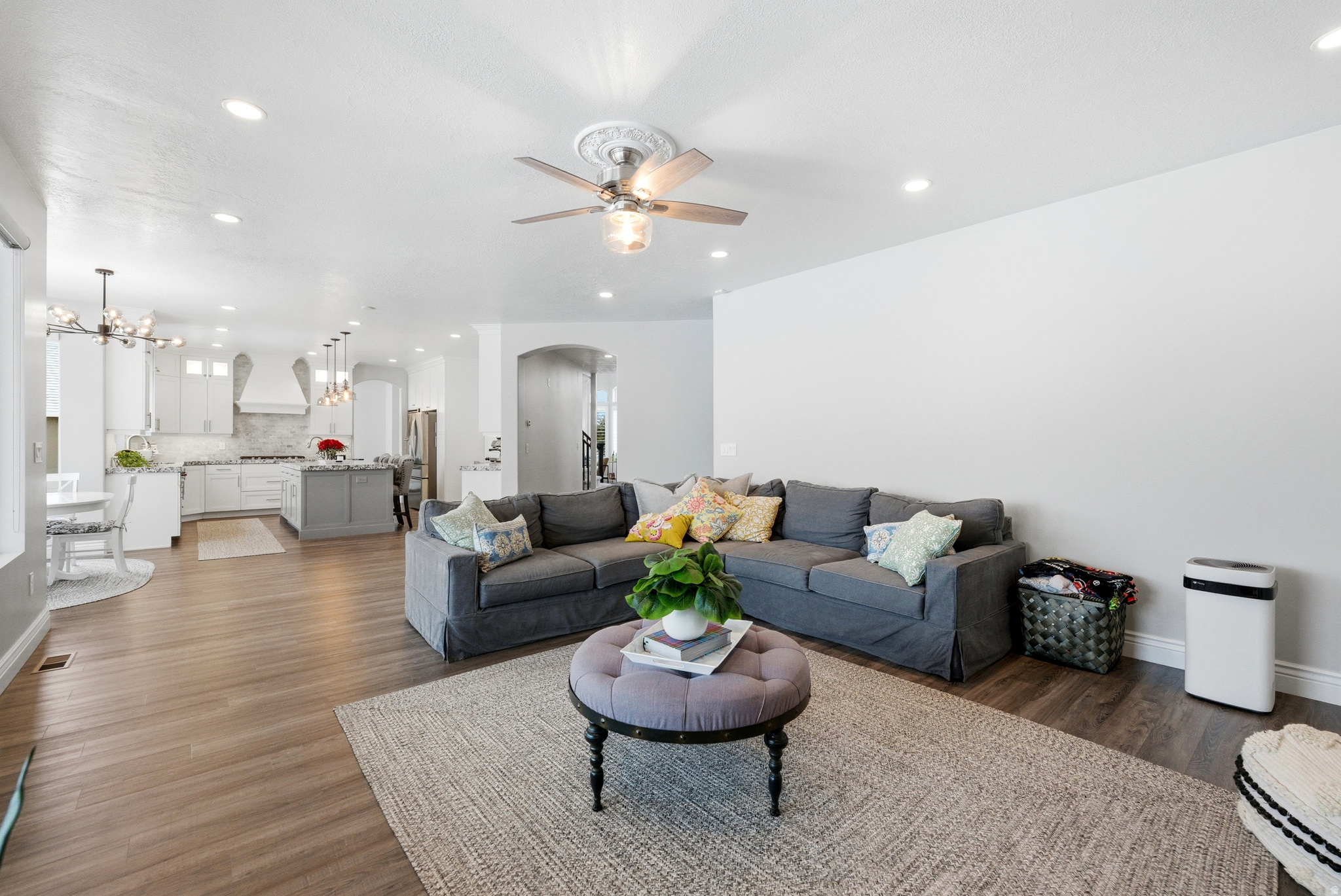 MIDAS CREEK - Residential