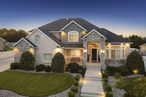 Photo of 2872 W ROLLING CREEK WAY, South Jordan, UT 84095 (MLS # 2138454)