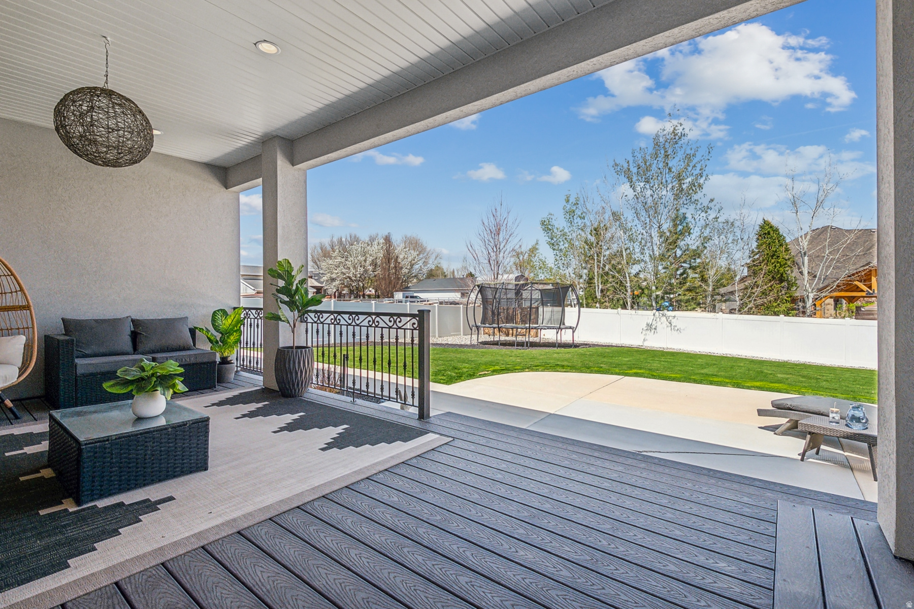 MIDAS CREEK - Residential