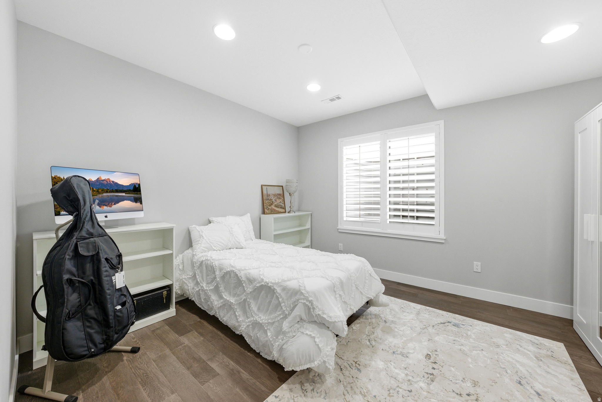 MIDAS CREEK - Residential