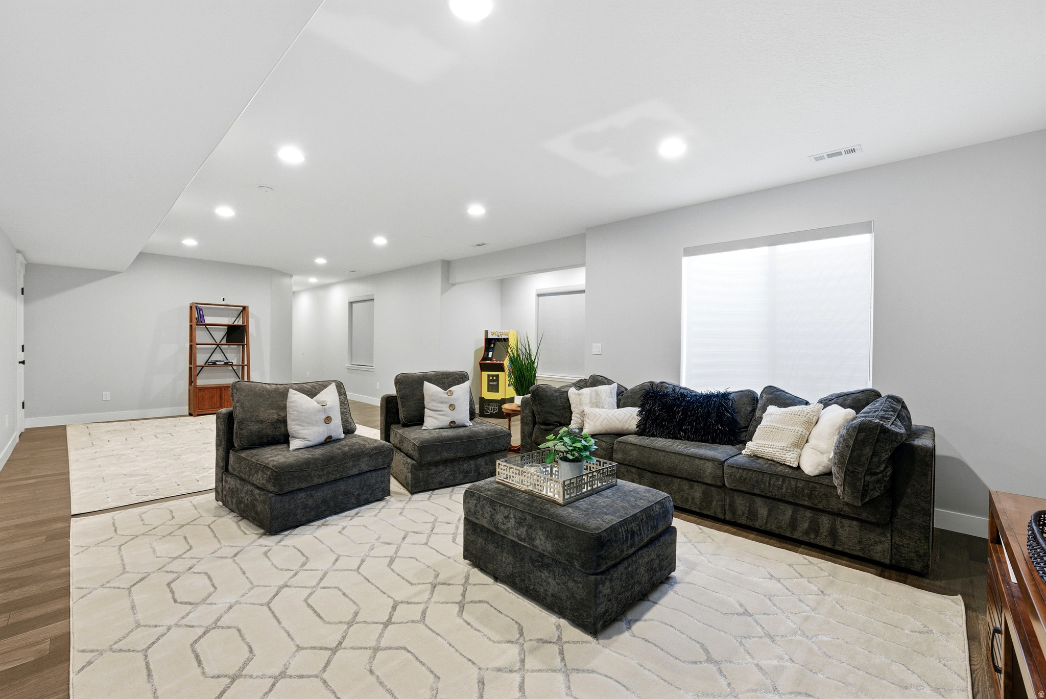 MIDAS CREEK - Residential