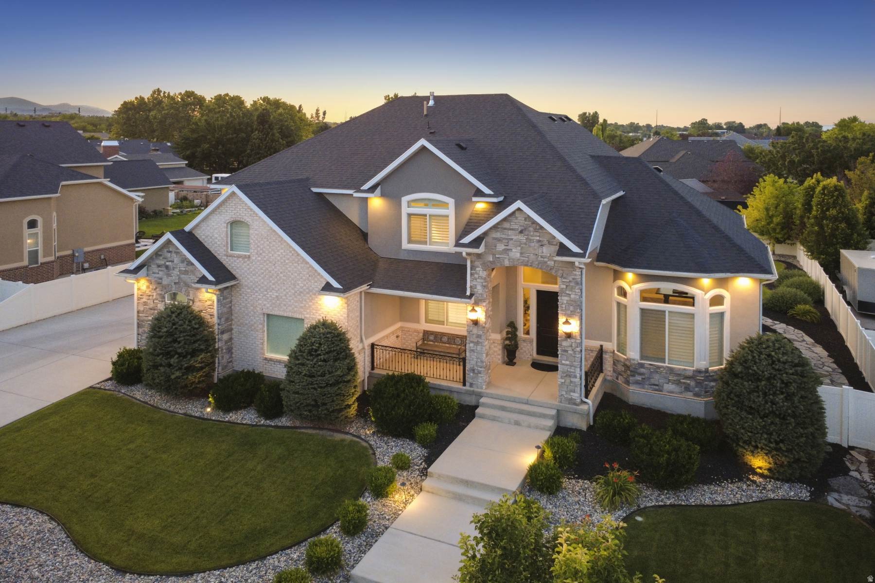 MIDAS CREEK - Residential