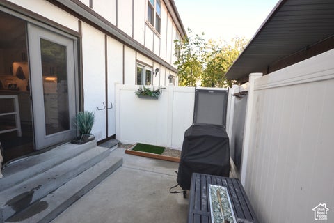 Tiny photo for 4309 S ABBEY CT, Taylorsville, UT 84123 (MLS # 2190473)