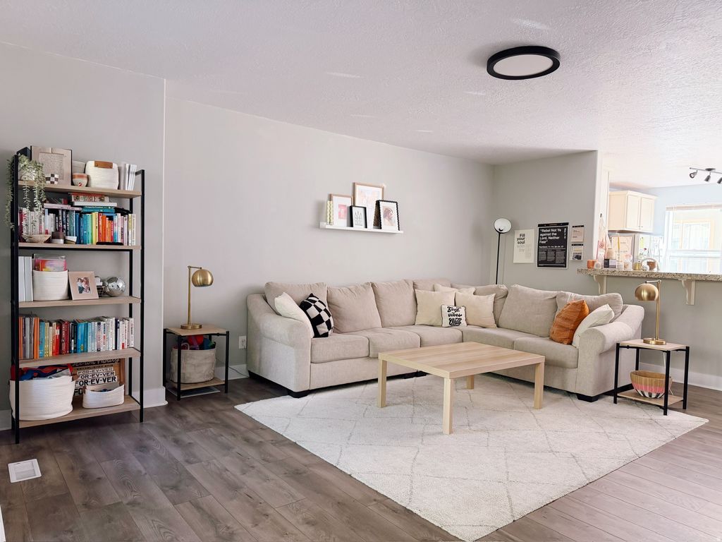 Photo of 736 W KIRKBRIDE AVE S, South Salt Lake, UT 84119 (MLS # 2157825)