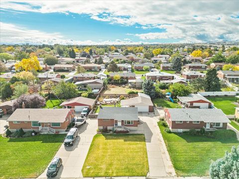 Tiny photo for 5485 W PAULETTE AVE, West Valley City, UT 84120 (MLS # 2111526)