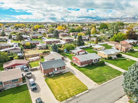 Tiny photo for 5485 W PAULETTE AVE, West Valley City, UT 84120 (MLS # 2111526)