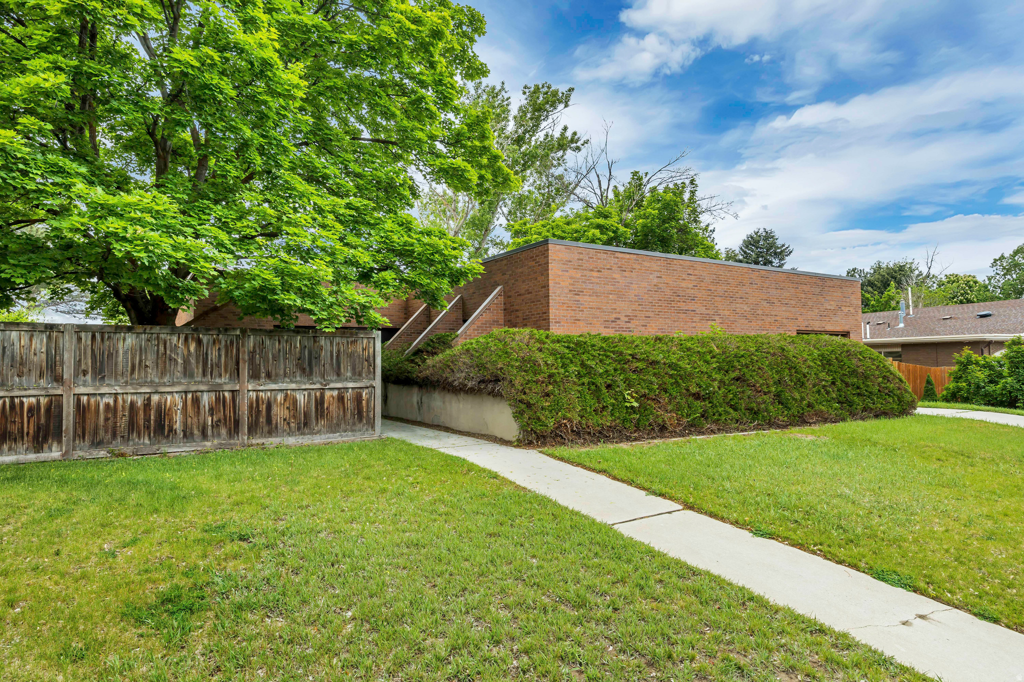 ALTA HILLS - Residential