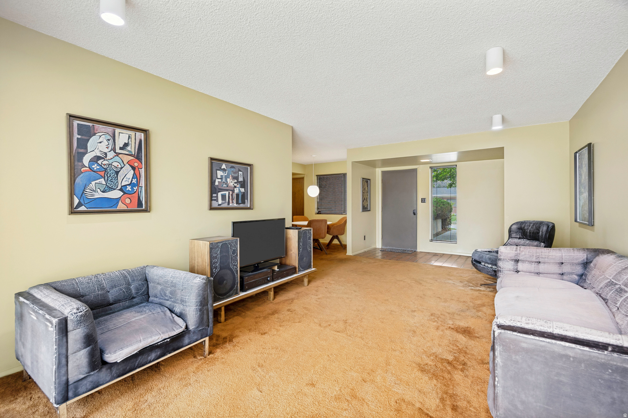 ALTA HILLS - Residential