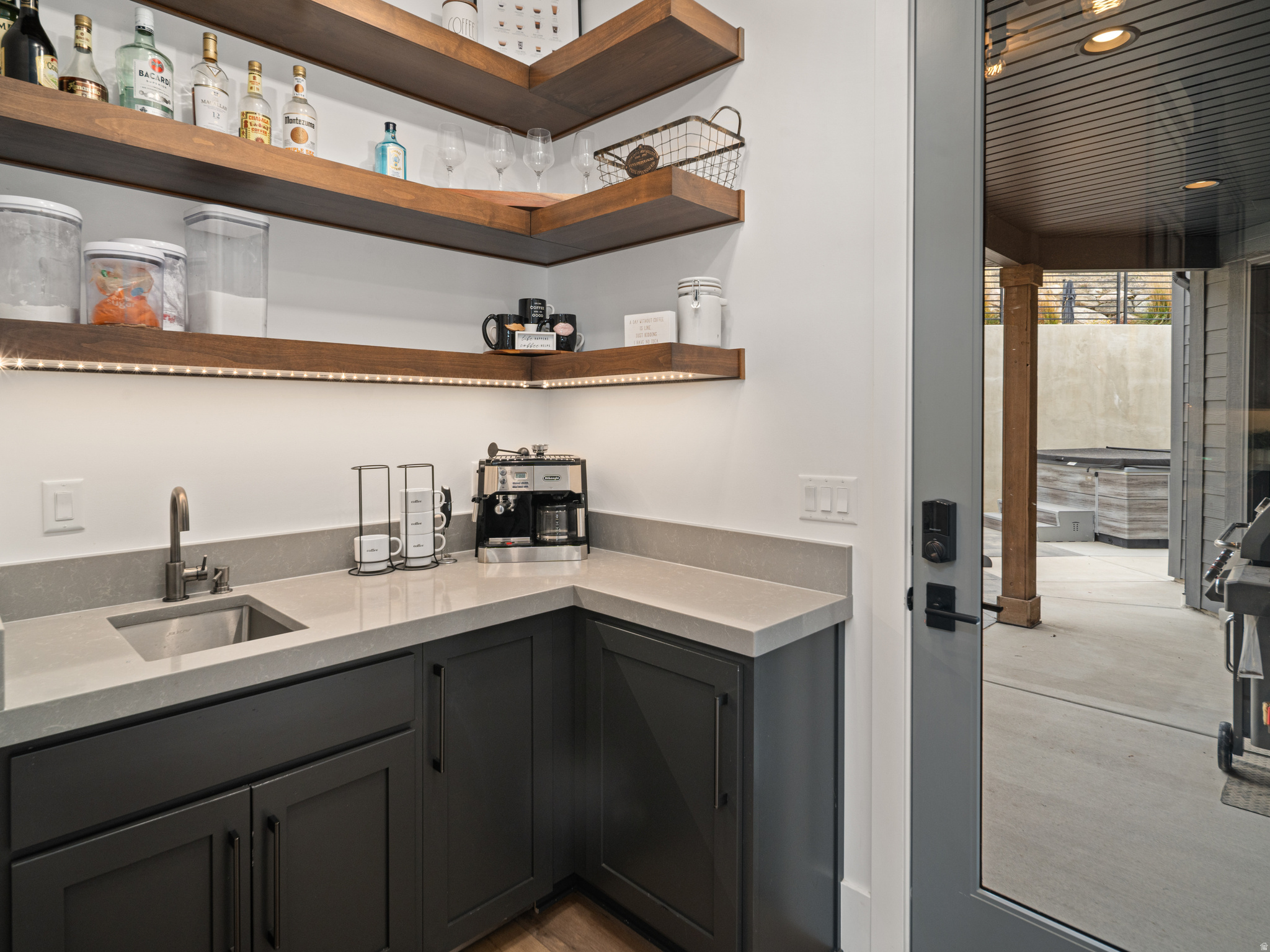 RESIDENCES - Residential