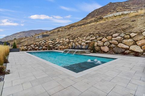 Tiny photo for 202 N FLAG ROCK DR E, Farmington, UT 84025 (MLS # 2124590)