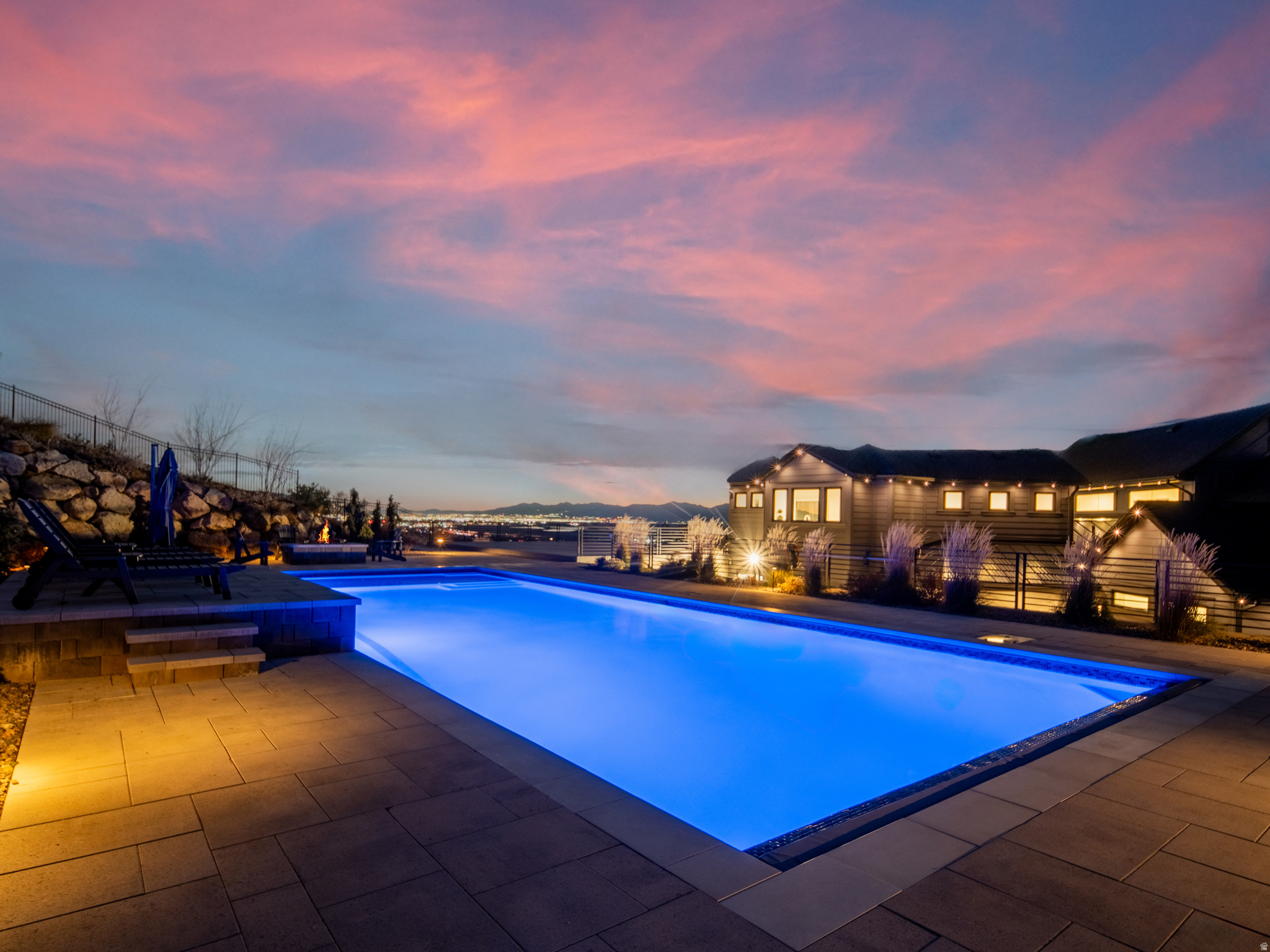 RESIDENCES - Residential