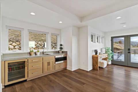 Tiny photo for 202 N FLAG ROCK DR E, Farmington, UT 84025 (MLS # 2124590)