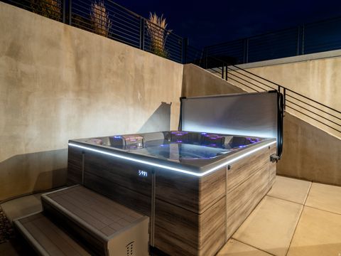 Tiny photo for 202 N FLAG ROCK DR E, Farmington, UT 84025 (MLS # 2124590)