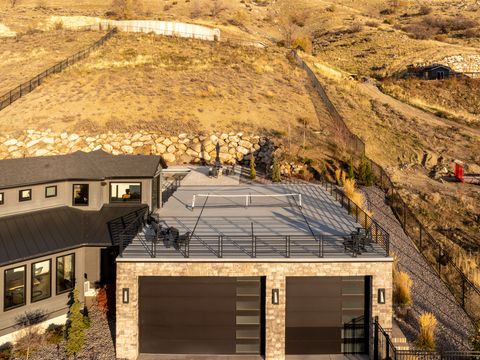 Tiny photo for 202 N FLAG ROCK DR E, Farmington, UT 84025 (MLS # 2124590)