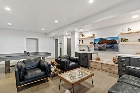 Tiny photo for 202 N FLAG ROCK DR E, Farmington, UT 84025 (MLS # 2124590)