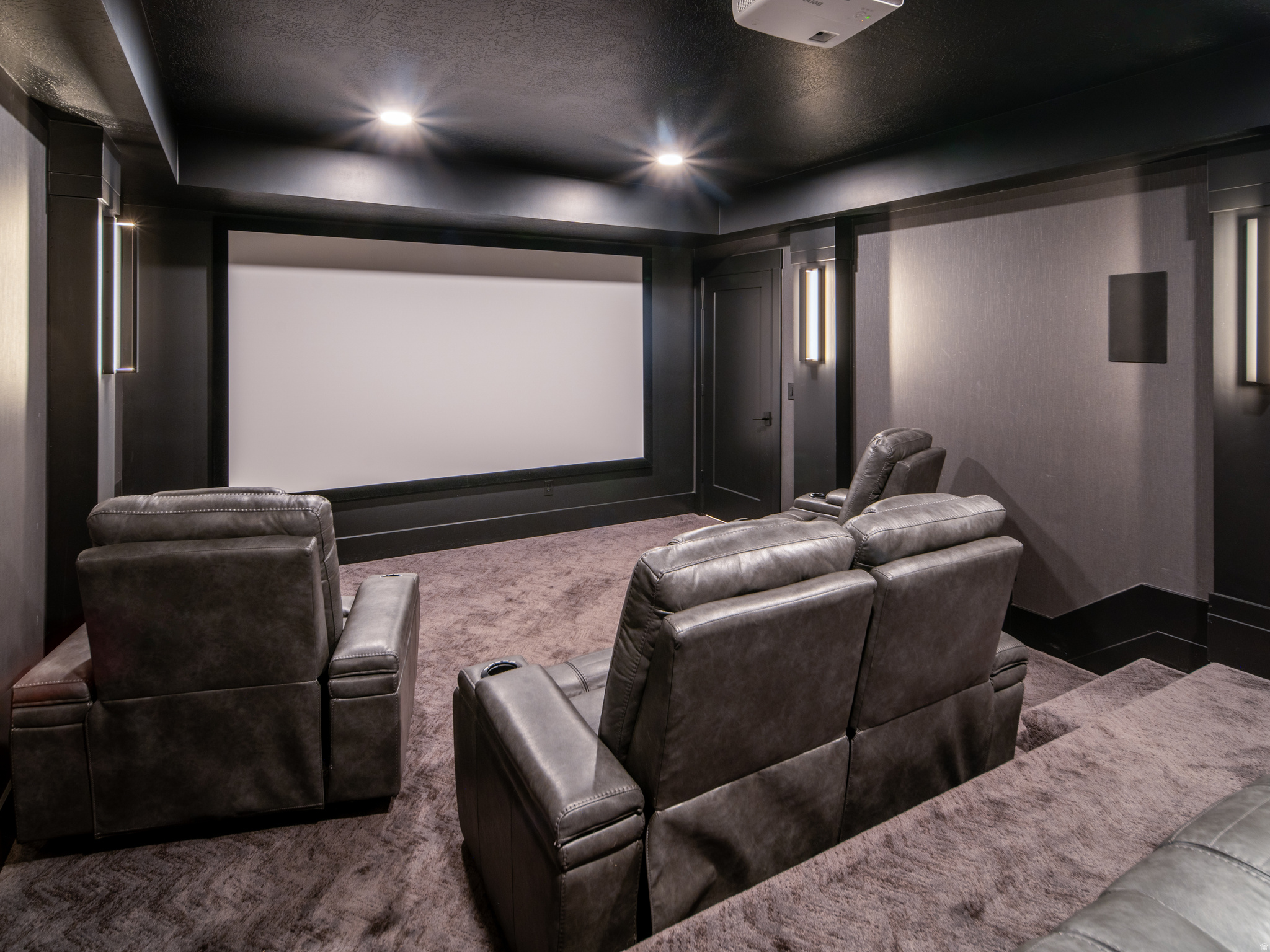 RESIDENCES - Residential