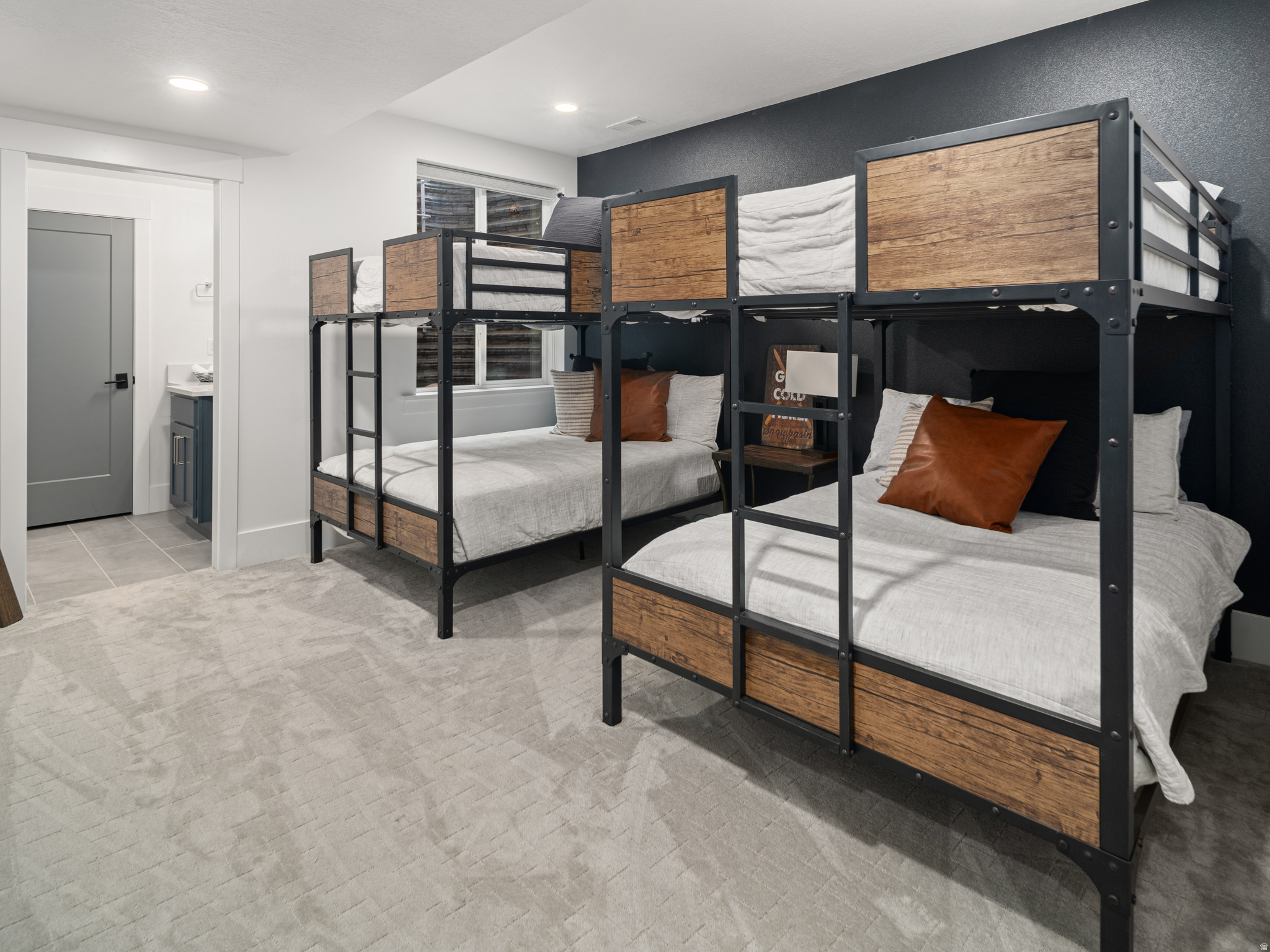 RESIDENCES - Residential