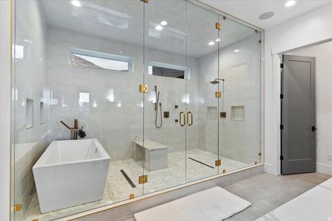 Tiny photo for 202 N FLAG ROCK DR E, Farmington, UT 84025 (MLS # 2124590)