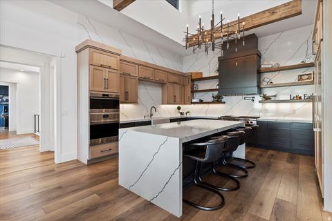 Tiny photo for 202 N FLAG ROCK DR E, Farmington, UT 84025 (MLS # 2124590)