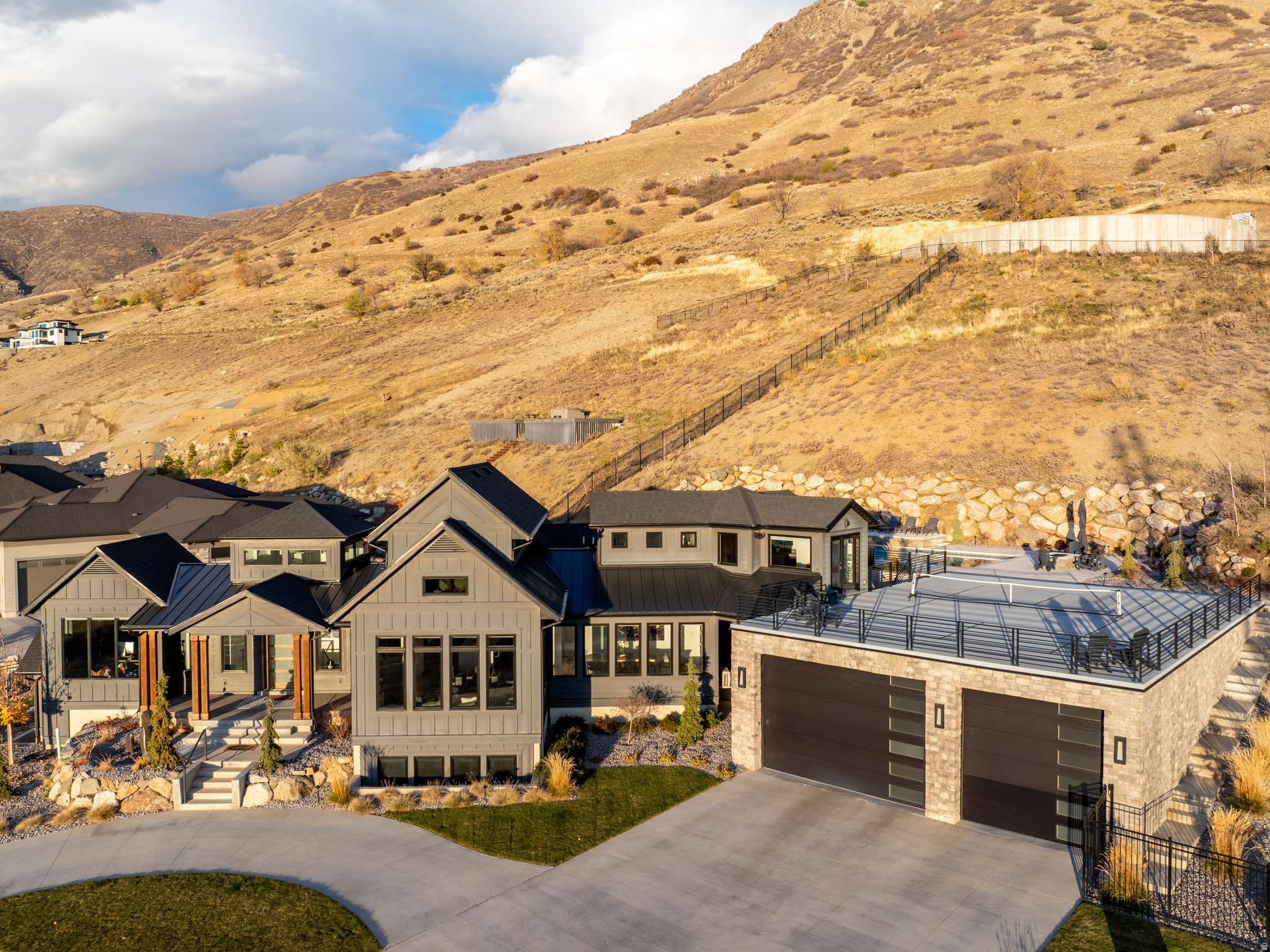 RESIDENCES - Residential