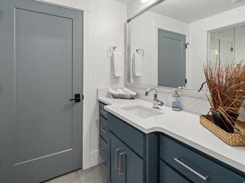 Tiny photo for 202 N FLAG ROCK DR E, Farmington, UT 84025 (MLS # 2124590)