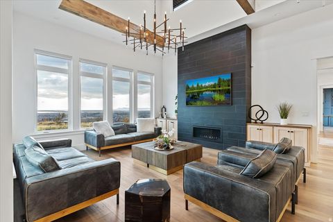 Tiny photo for 202 N FLAG ROCK DR E, Farmington, UT 84025 (MLS # 2124590)