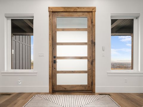 Tiny photo for 202 N FLAG ROCK DR E, Farmington, UT 84025 (MLS # 2124590)