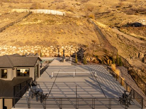 Tiny photo for 202 N FLAG ROCK DR E, Farmington, UT 84025 (MLS # 2124590)