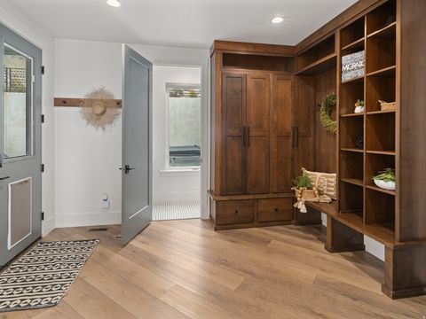 Tiny photo for 202 N FLAG ROCK DR E, Farmington, UT 84025 (MLS # 2124590)