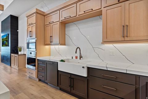 Tiny photo for 202 N FLAG ROCK DR E, Farmington, UT 84025 (MLS # 2124590)