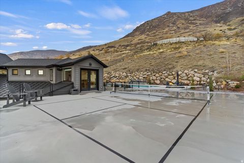 Tiny photo for 202 N FLAG ROCK DR E, Farmington, UT 84025 (MLS # 2124590)