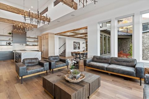 Tiny photo for 202 N FLAG ROCK DR E, Farmington, UT 84025 (MLS # 2124590)