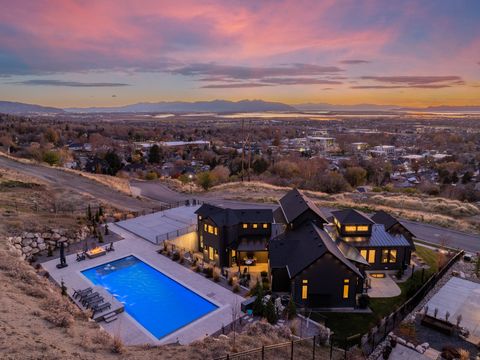 Tiny photo for 202 N FLAG ROCK DR E, Farmington, UT 84025 (MLS # 2124590)