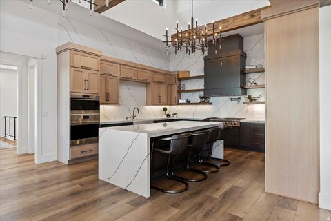 Tiny photo for 202 N FLAG ROCK DR E, Farmington, UT 84025 (MLS # 2124590)