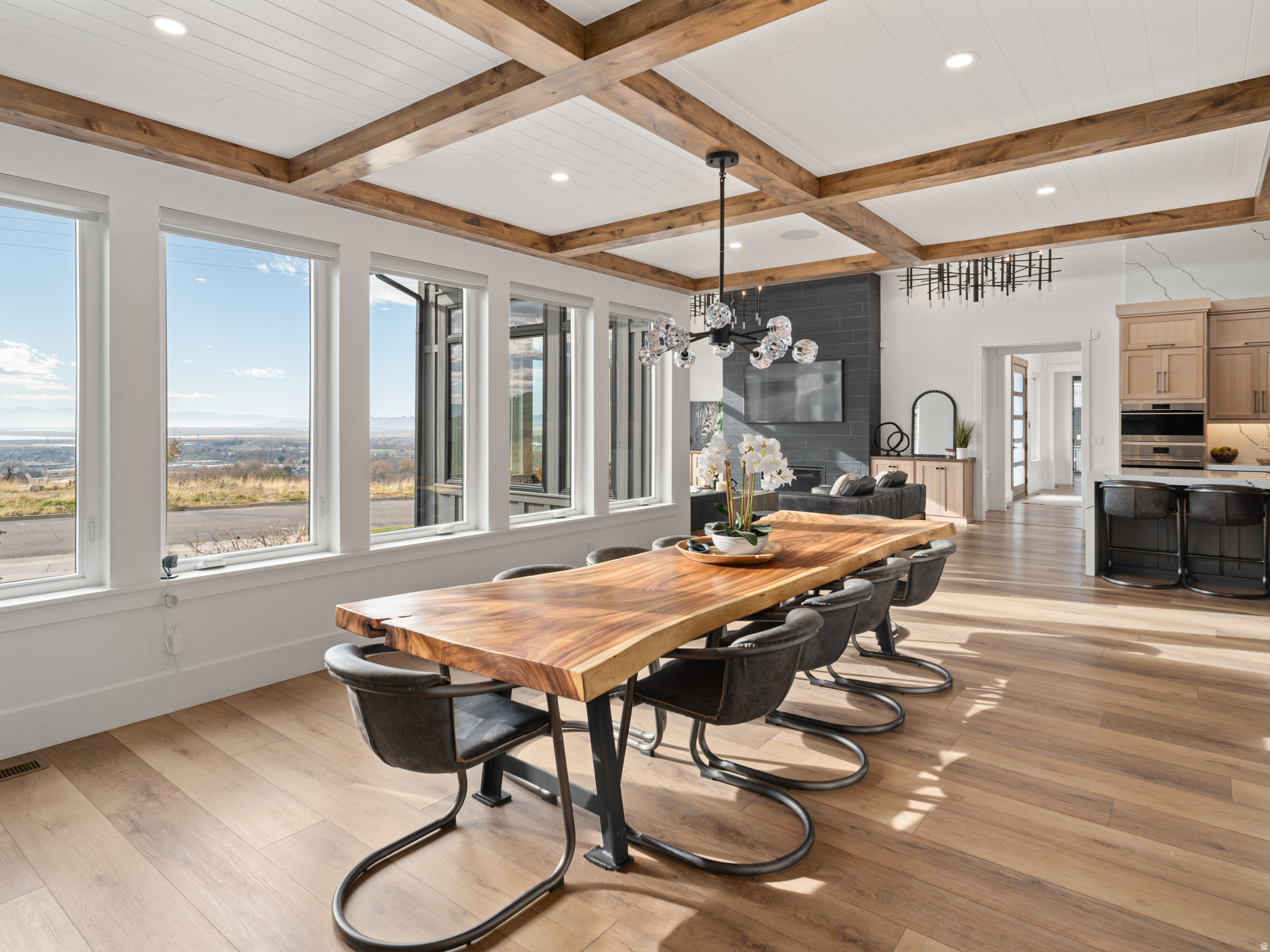 RESIDENCES - Residential