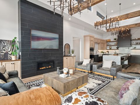 Tiny photo for 202 N FLAG ROCK DR E, Farmington, UT 84025 (MLS # 2124590)