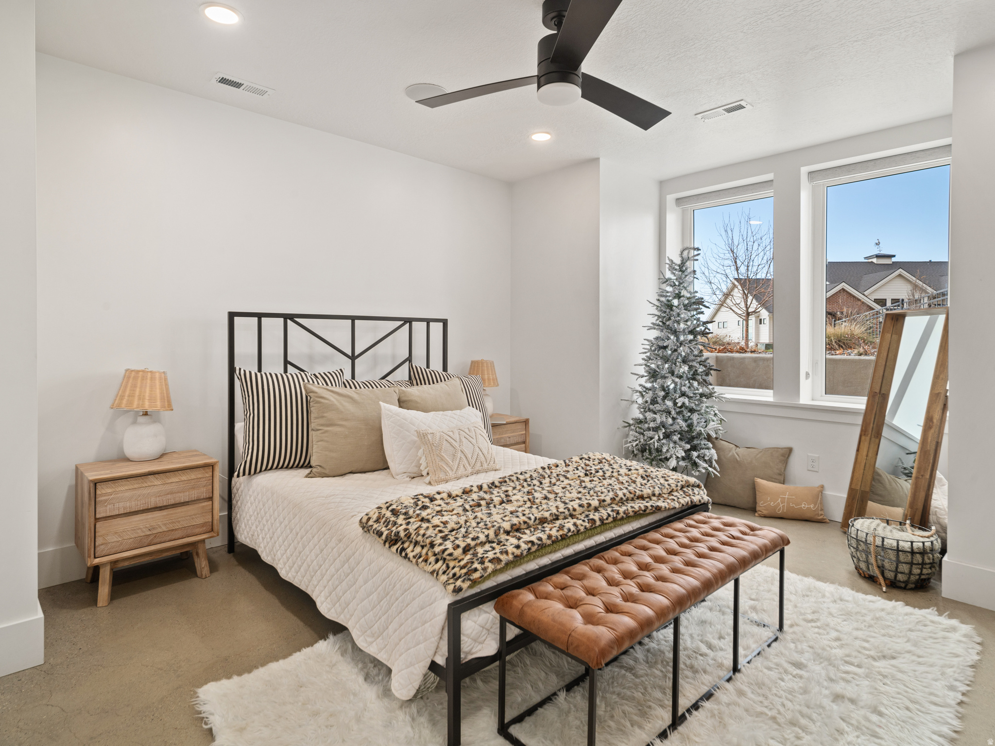 RESIDENCES - Residential