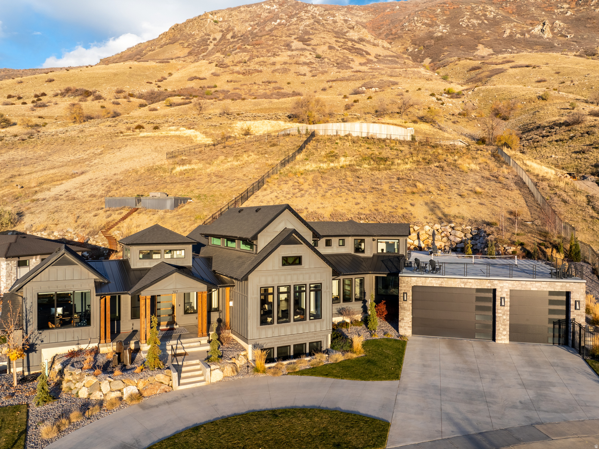 RESIDENCES - Residential