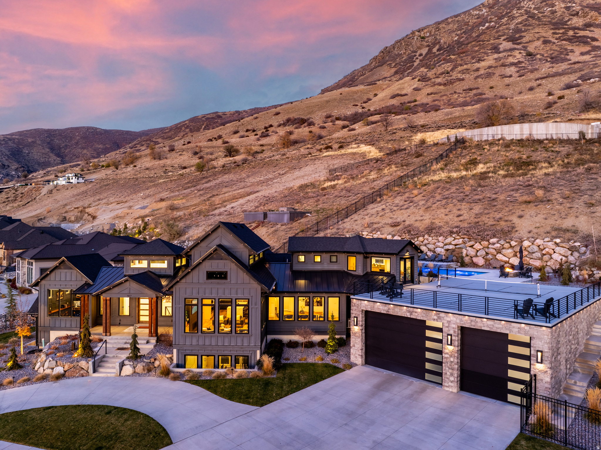 RESIDENCES - Residential