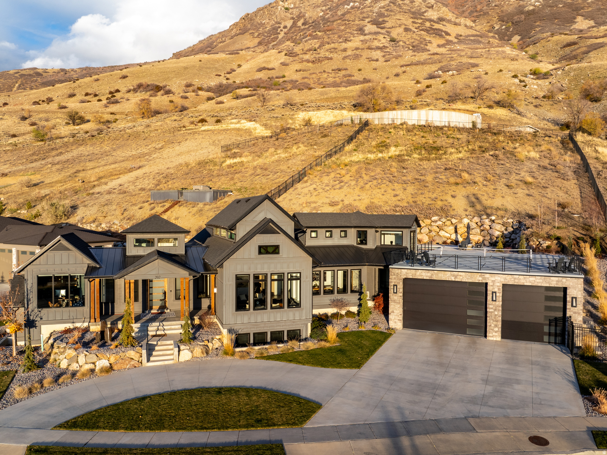 RESIDENCES - Residential