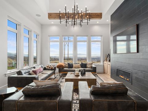 Tiny photo for 202 N FLAG ROCK DR E, Farmington, UT 84025 (MLS # 2124590)