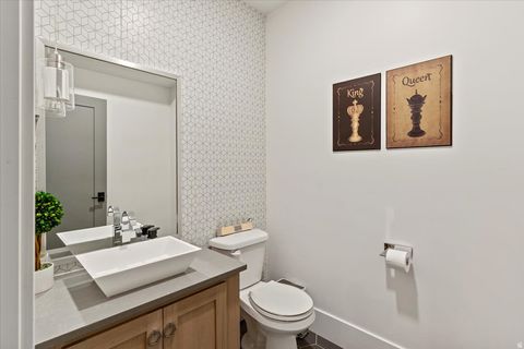 Tiny photo for 202 N FLAG ROCK DR E, Farmington, UT 84025 (MLS # 2124590)